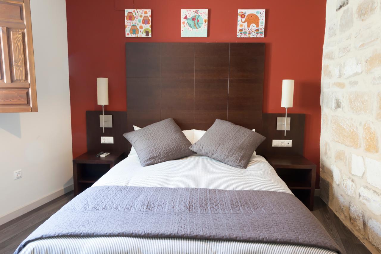 Apartamentos Sol De Mayo Úbeda Exteriör bild