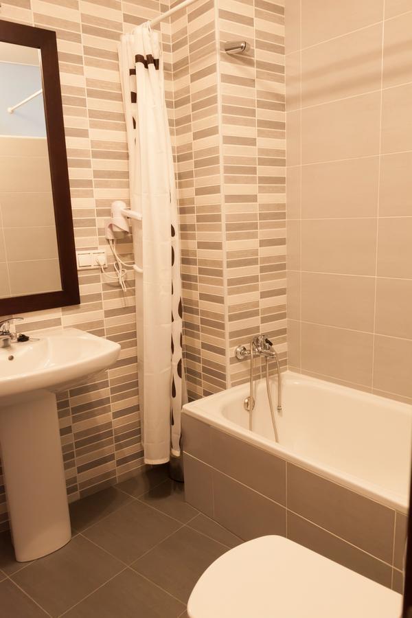 Apartamentos Sol De Mayo Úbeda Exteriör bild